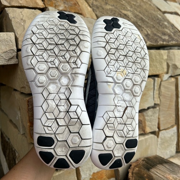 Nike Barefoot Ride black & gray Knit RUNNING Sneaker Sz-6.   J - Picture 8 of 8